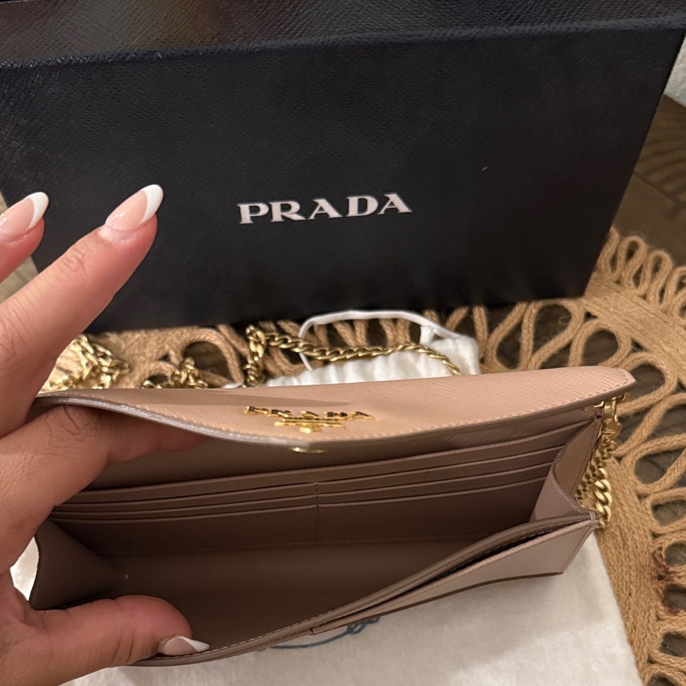 Prada Black Box with White Dust Bag - Picture 3 of 6